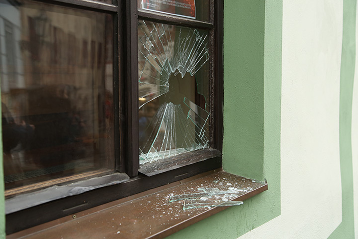 A2B Glass are able to board up broken windows while they are being repaired in Sudbury.